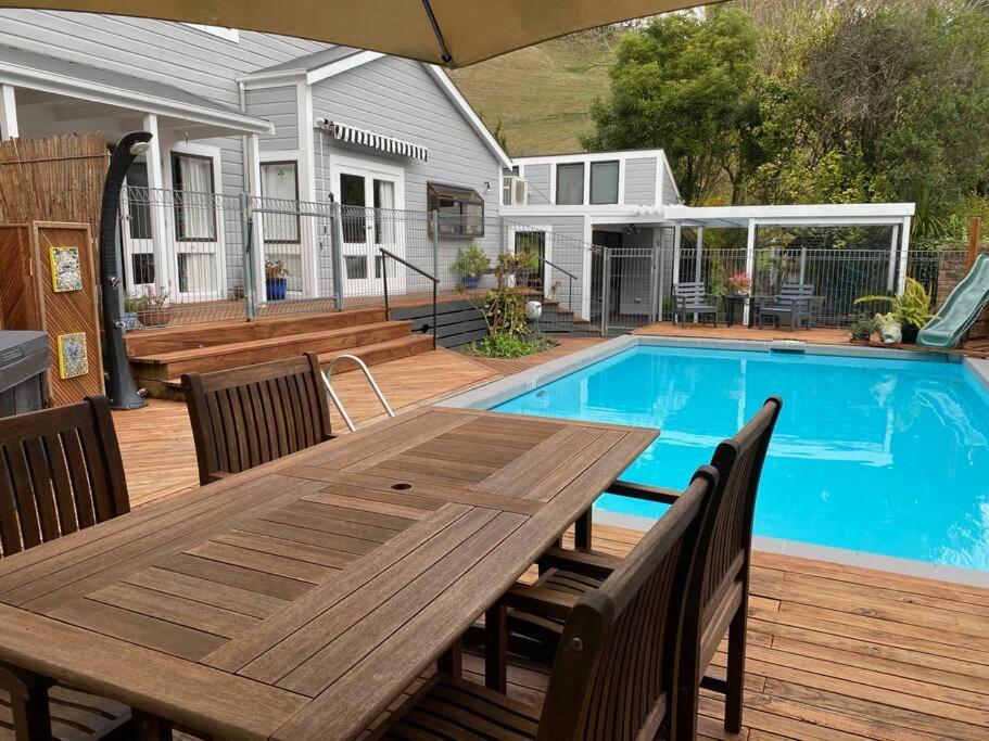 Superb Studio Retreat With Spa, Pool & Bbq Access Whanganui Exterior photo