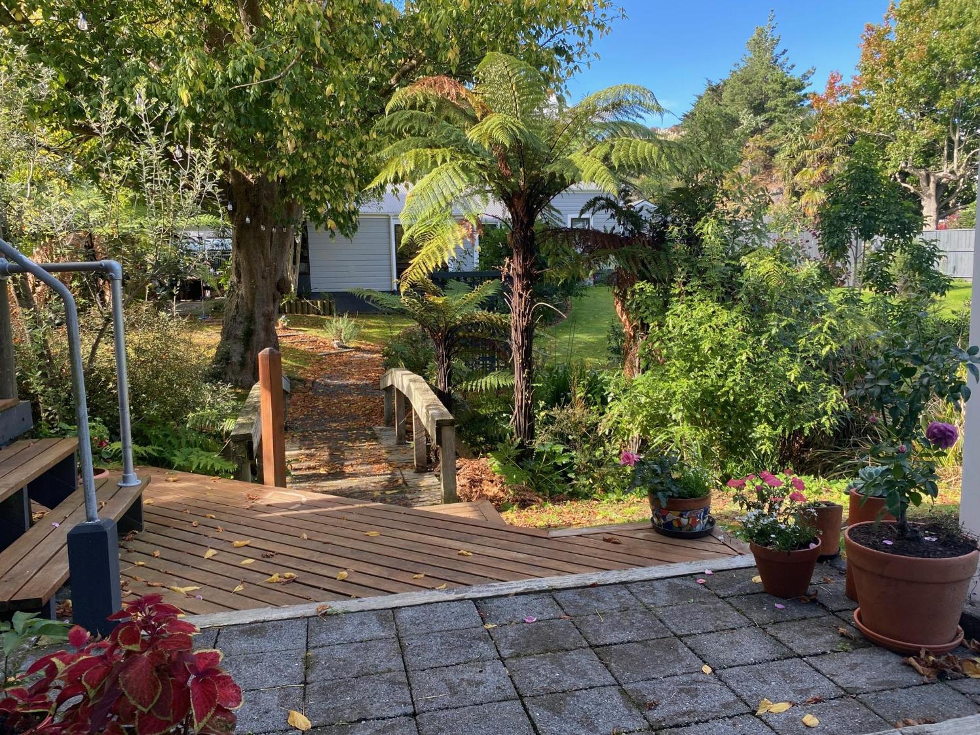 Superb Studio Retreat With Spa, Pool & Bbq Access Whanganui Exterior photo